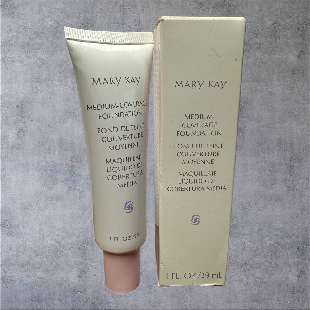 Mary Kay Medium Coverage Foundation Ivory 104 355100 1oz New Pink Cap Liquid